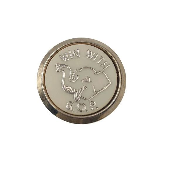 Win with GOP Cream Lucite Elephant Face Brooch Pin Gold Tone Vintage - Picture 1 of 4